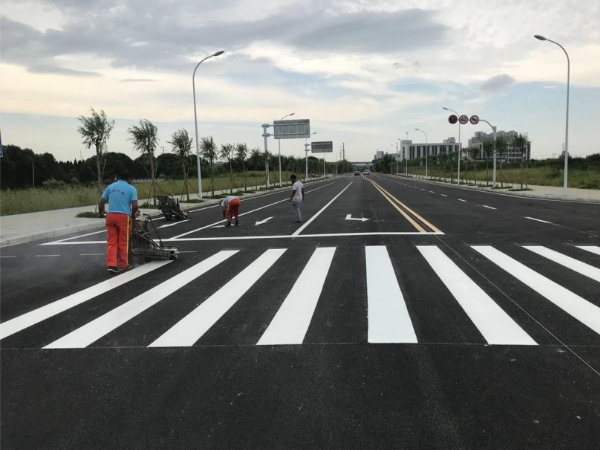 海曙夜间道路划线施工噪音太大扰民怎么办，这事儿到底该怎么破？